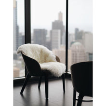 Load image into Gallery viewer, IVORY LARGE LONG WOOL SHEEPSKIN RUG - AUSTRALIAN MERINO SHEEPSKIN
