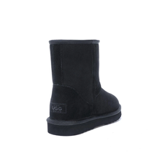 Load image into Gallery viewer, Byron Australian Sheepskin Classic UGG Boots