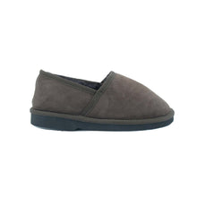Load image into Gallery viewer, CLASSIC MEN'S INDOOR BOUND SLIPPER - WARM PREMIUM SHEEPSKIN WOOL SLIPPERS