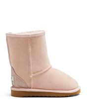 Load image into Gallery viewer, Kids Classic Short Uggs