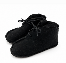 Load image into Gallery viewer, Australian Made Baby Premium Sheepskin Lace-Up Booties