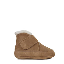 Load image into Gallery viewer, Baby Bub Sheepskin Booties