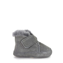 Load image into Gallery viewer, Baby Bub Sheepskin Booties