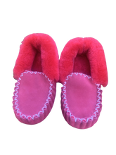 Load image into Gallery viewer, Thin Sole Moccasins - Red