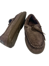 Load image into Gallery viewer, Outback Premium Sheepskin Moccasins Slippers - Chocolate