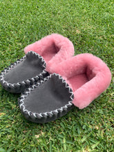 Load image into Gallery viewer, Thin Sole Moccasins - Grey/Pink